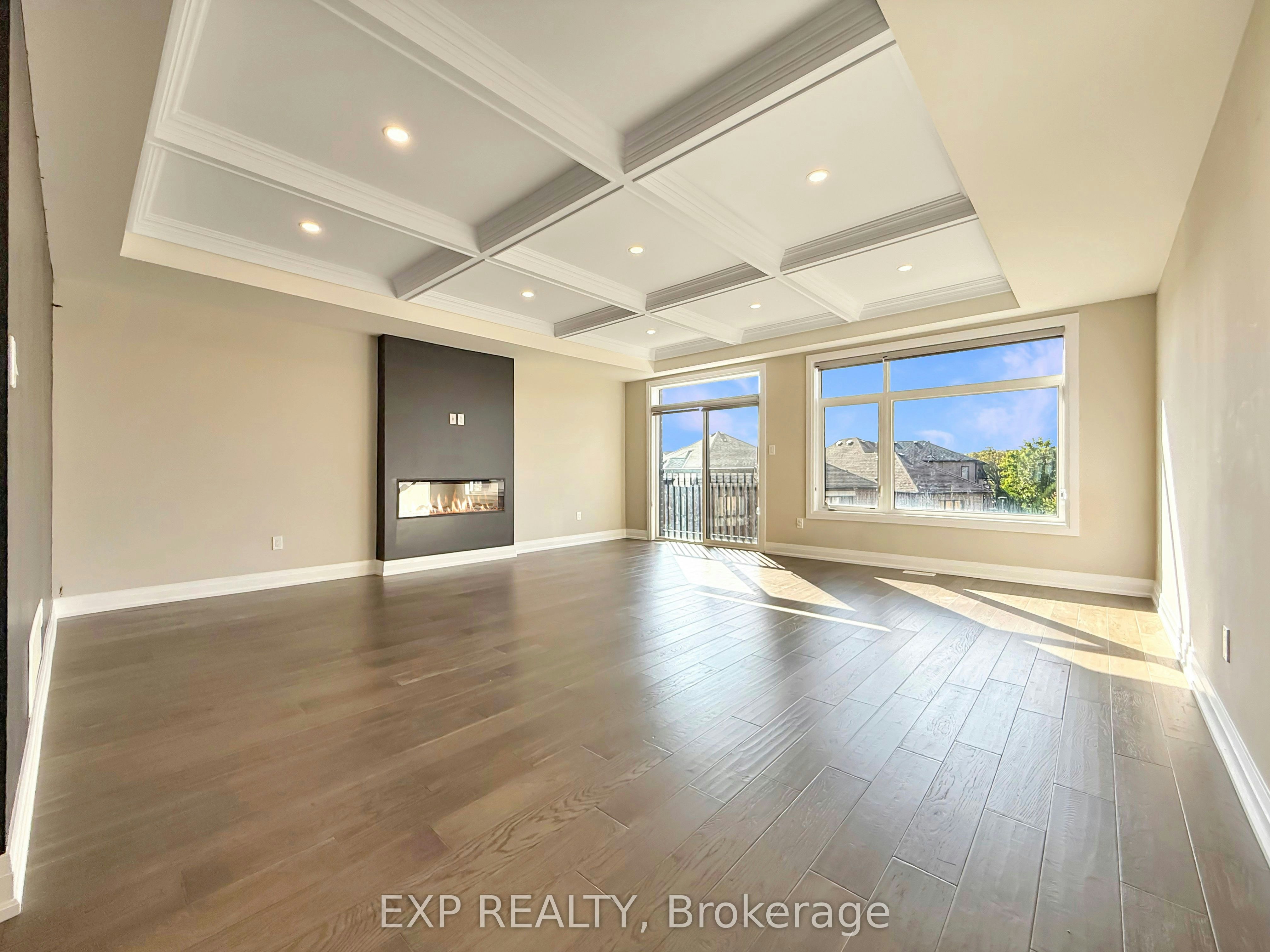 922 Isaac Phillips Way, Newmarket, ON, L3X 2Y8