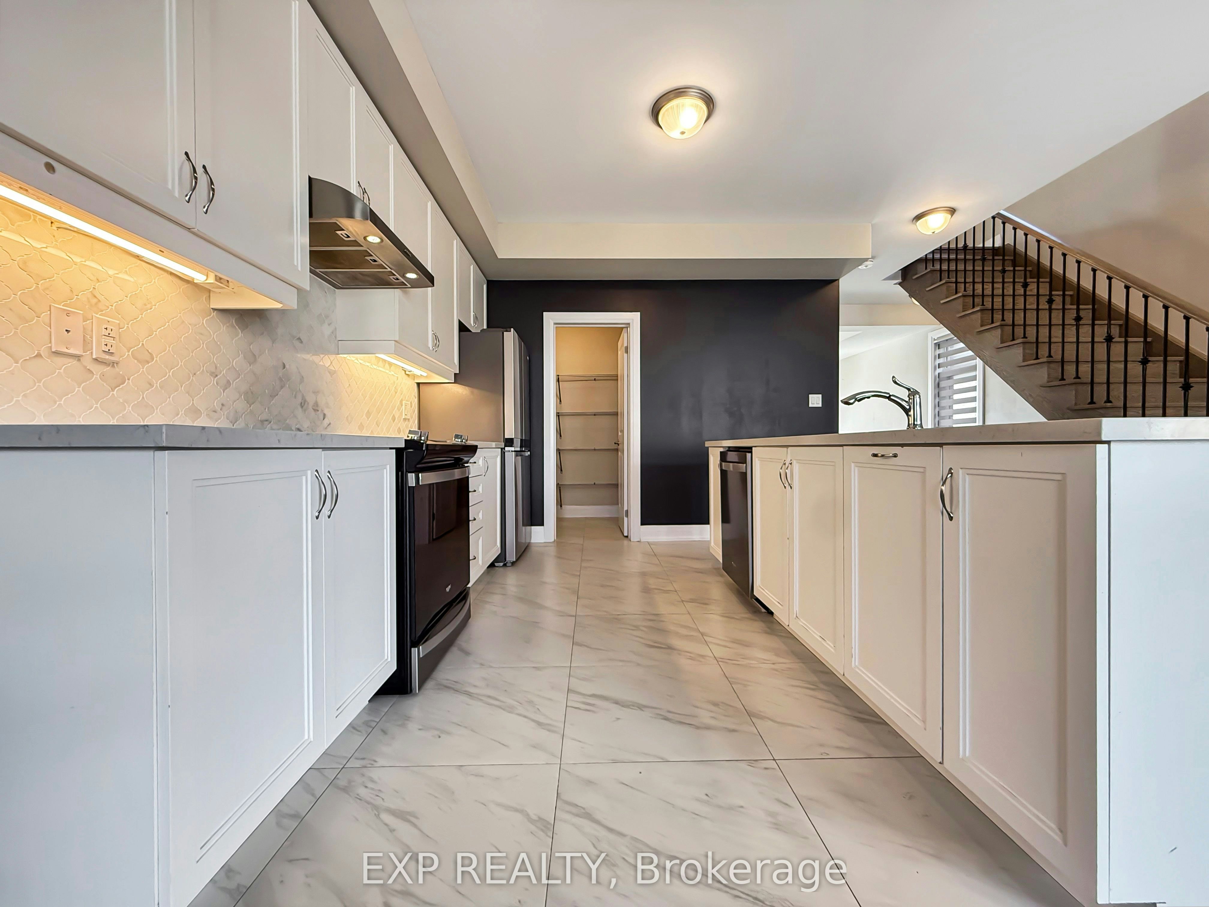 922 Isaac Phillips Way, Newmarket, ON, L3X 2Y8 - 25