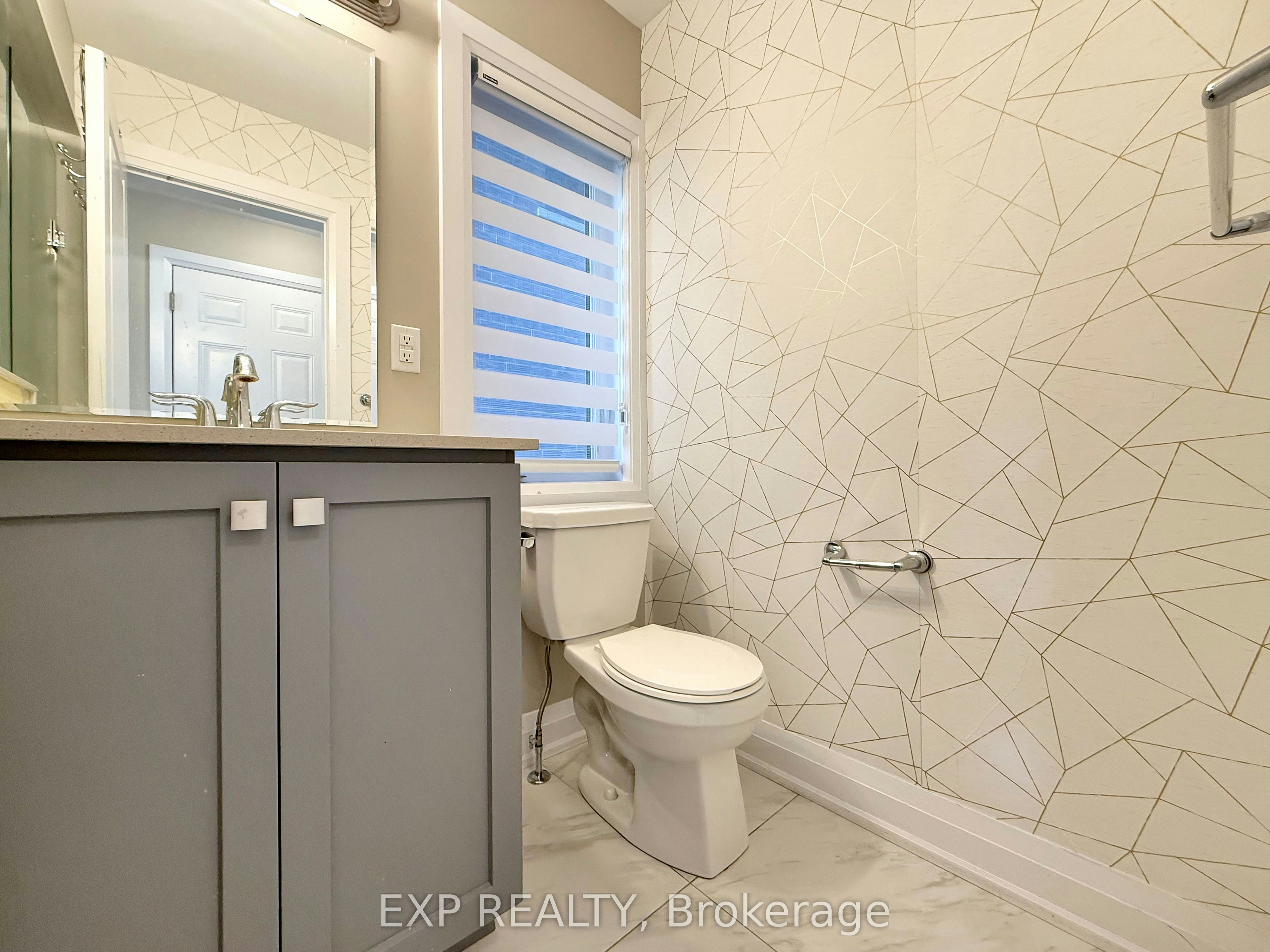 922 Isaac Phillips Way, Newmarket, ON, L3X 2Y8 - 4