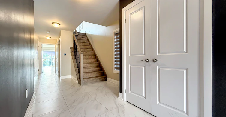922 Isaac Phillips Way, Newmarket, ON, L3X 2Y8 - 2