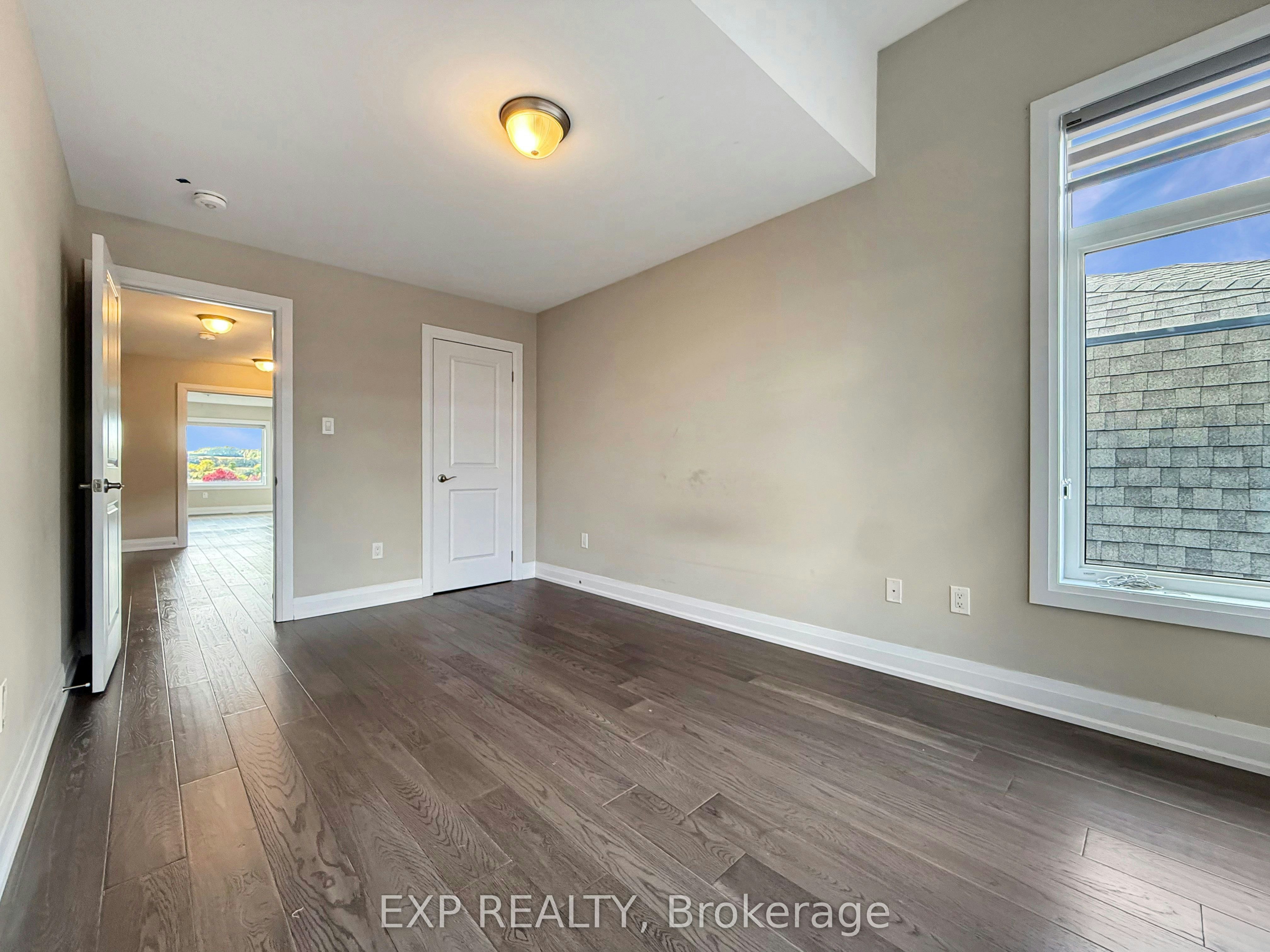 922 Isaac Phillips Way, Newmarket, ON, L3X 2Y8 - 43