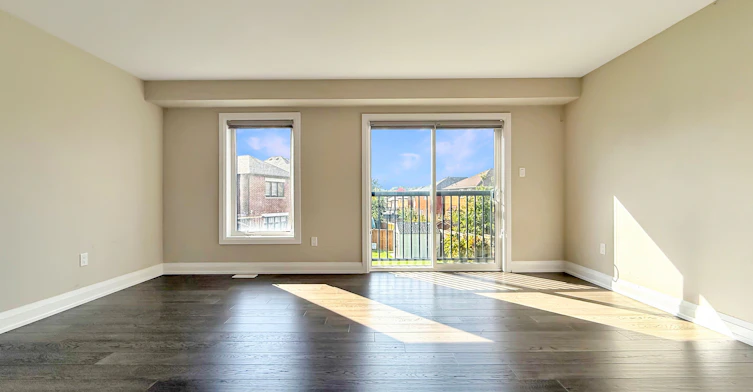 922 Isaac Phillips Way, Newmarket, ON, L3X 2Y8 - 7