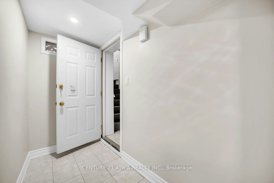 Basement-38 Pickett Crescent, Richmond Hill, ON, L4C 9L3 - 4