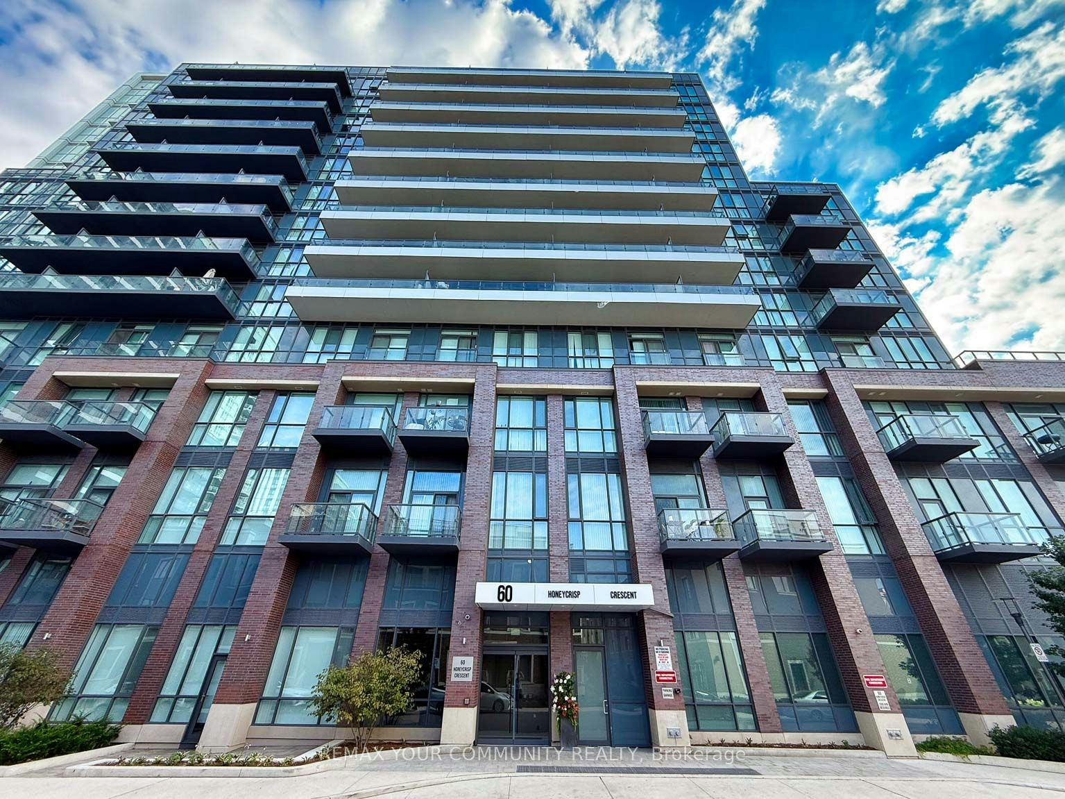 917-60 Honeycrisp Crescent, Vaughan, ON, L4K 0N5 - 40