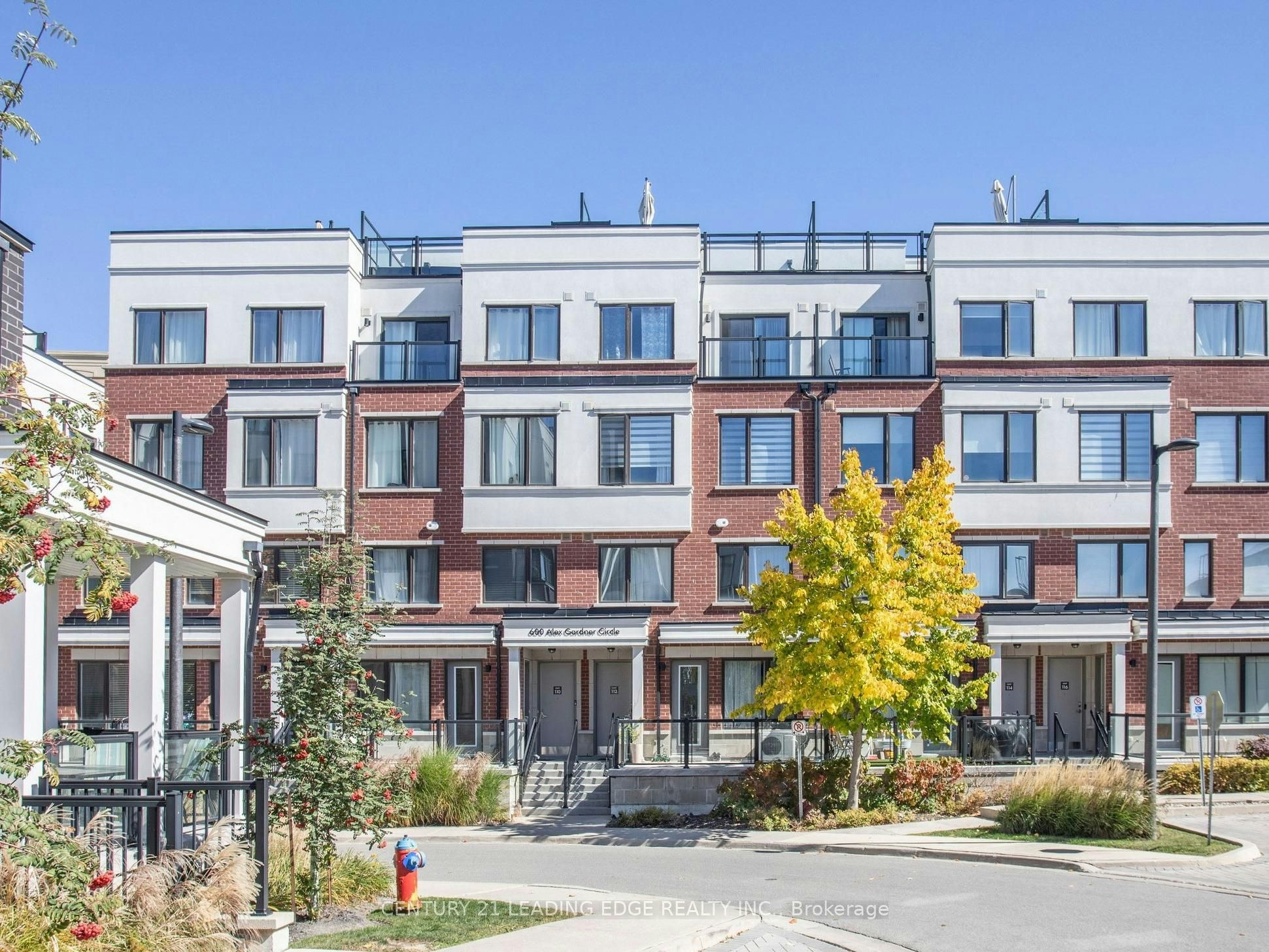 119-600 Alex Gardner Circle, Aurora, ON, L4G 3G5