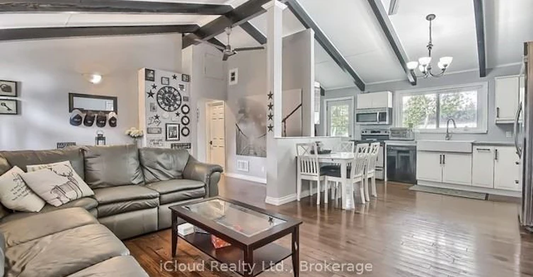 172 Silas Boulevard, Georgina, ON, L4P 2K3 - 2