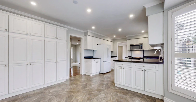 2 Craigleith Crescent, Richmond Hill, ON, L4E 2L5 - 16