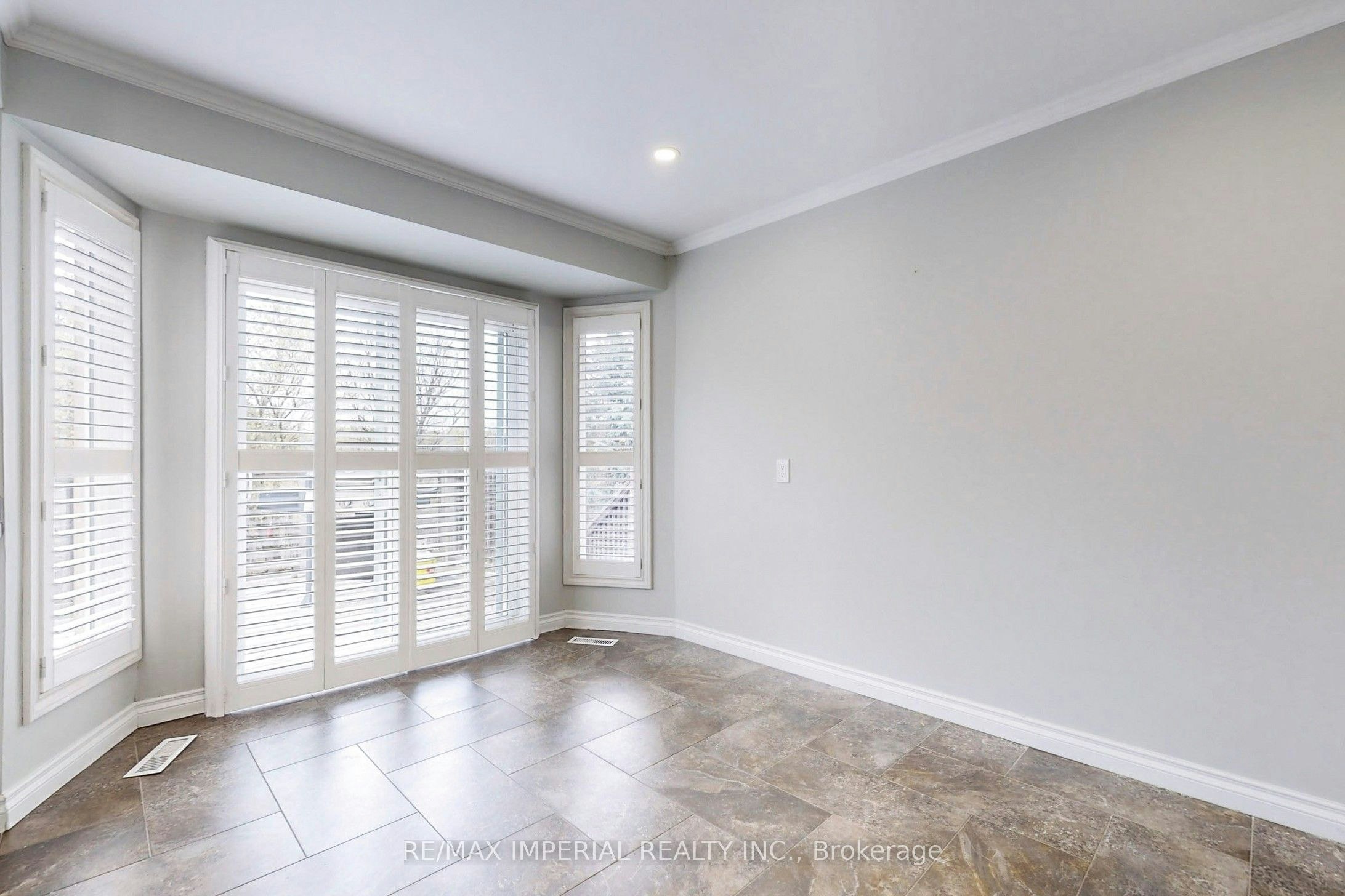 2 Craigleith Crescent, Richmond Hill, ON, L4E 2L5 - 14