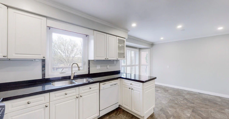 2 Craigleith Crescent, Richmond Hill, ON, L4E 2L5 - 12