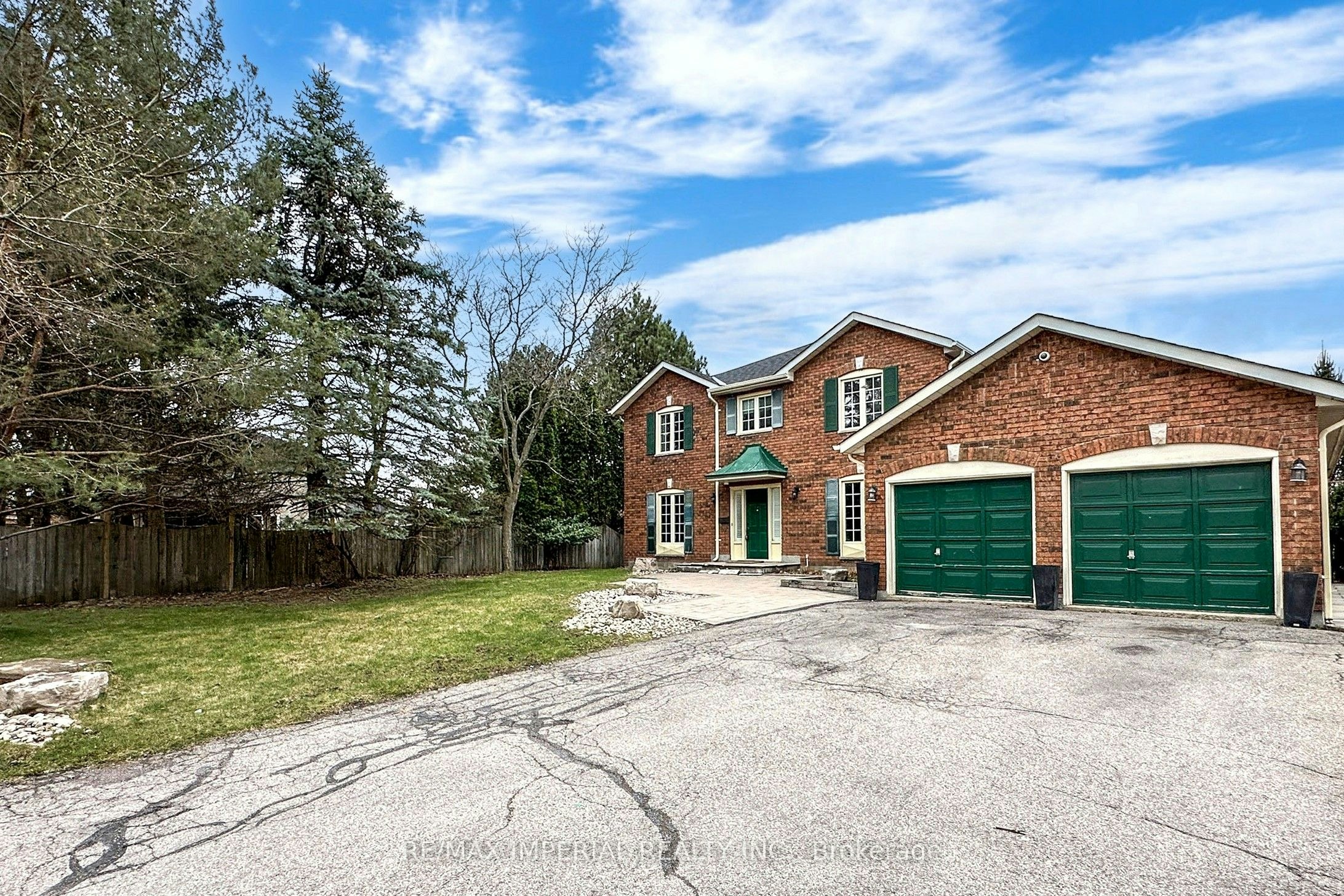 2 Craigleith Crescent, Richmond Hill, ON, L4E 2L5 2