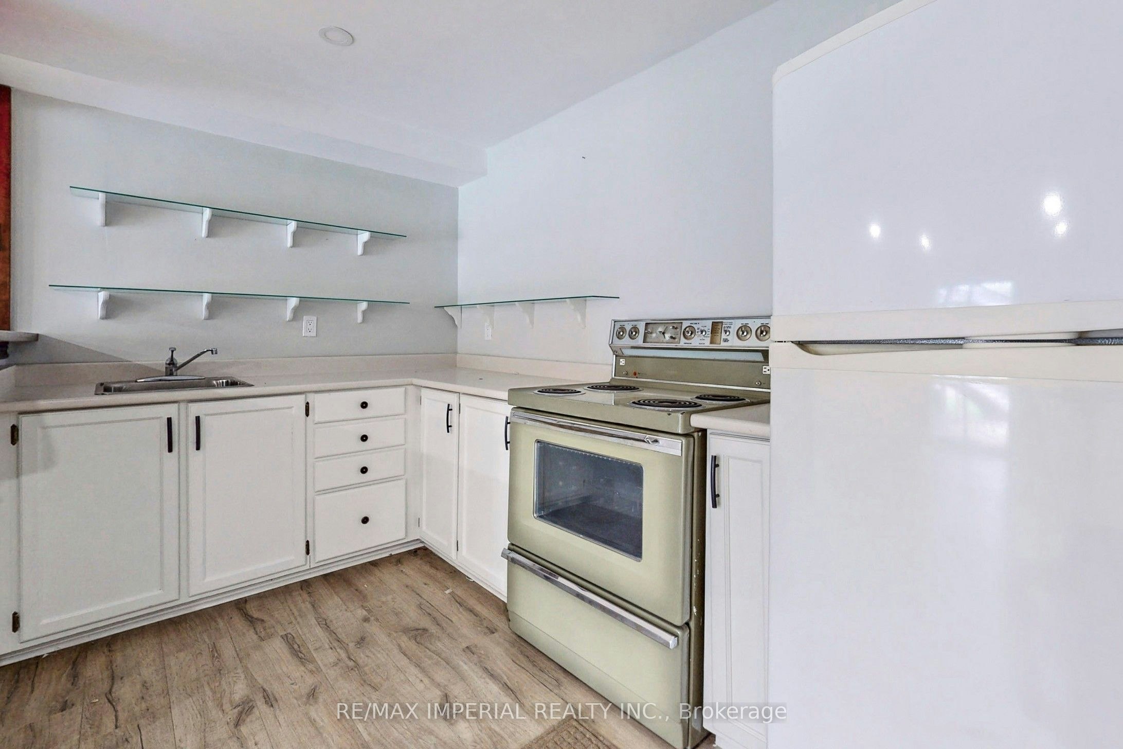2 Craigleith Crescent, Richmond Hill, ON, L4E 2L5 - 35