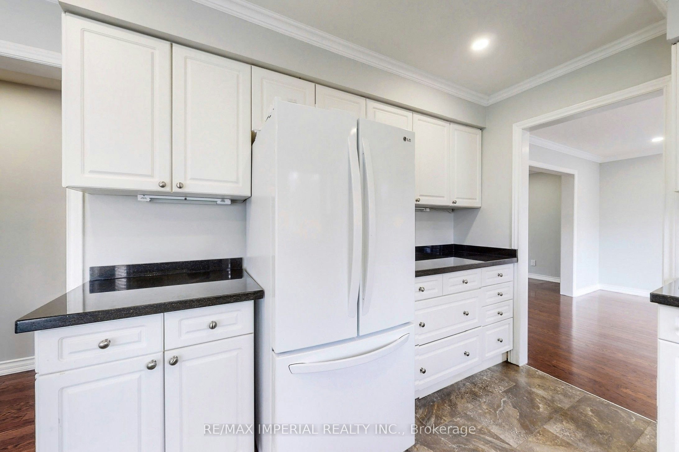 2 Craigleith Crescent, Richmond Hill, ON, L4E 2L5 - 13