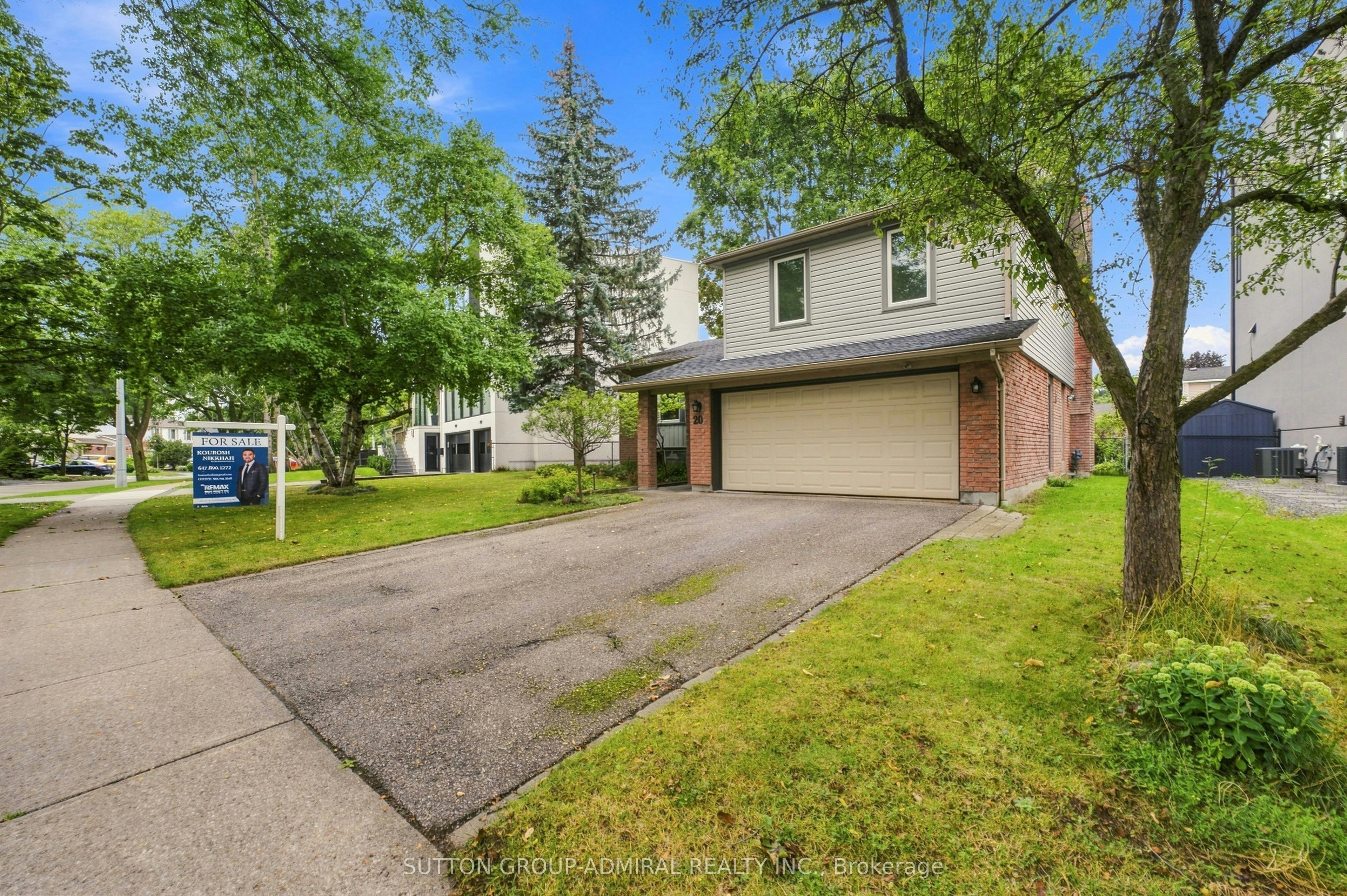 20 Sanderson Crescent, Richmond Hill, ON, L4C 5L4 - 2