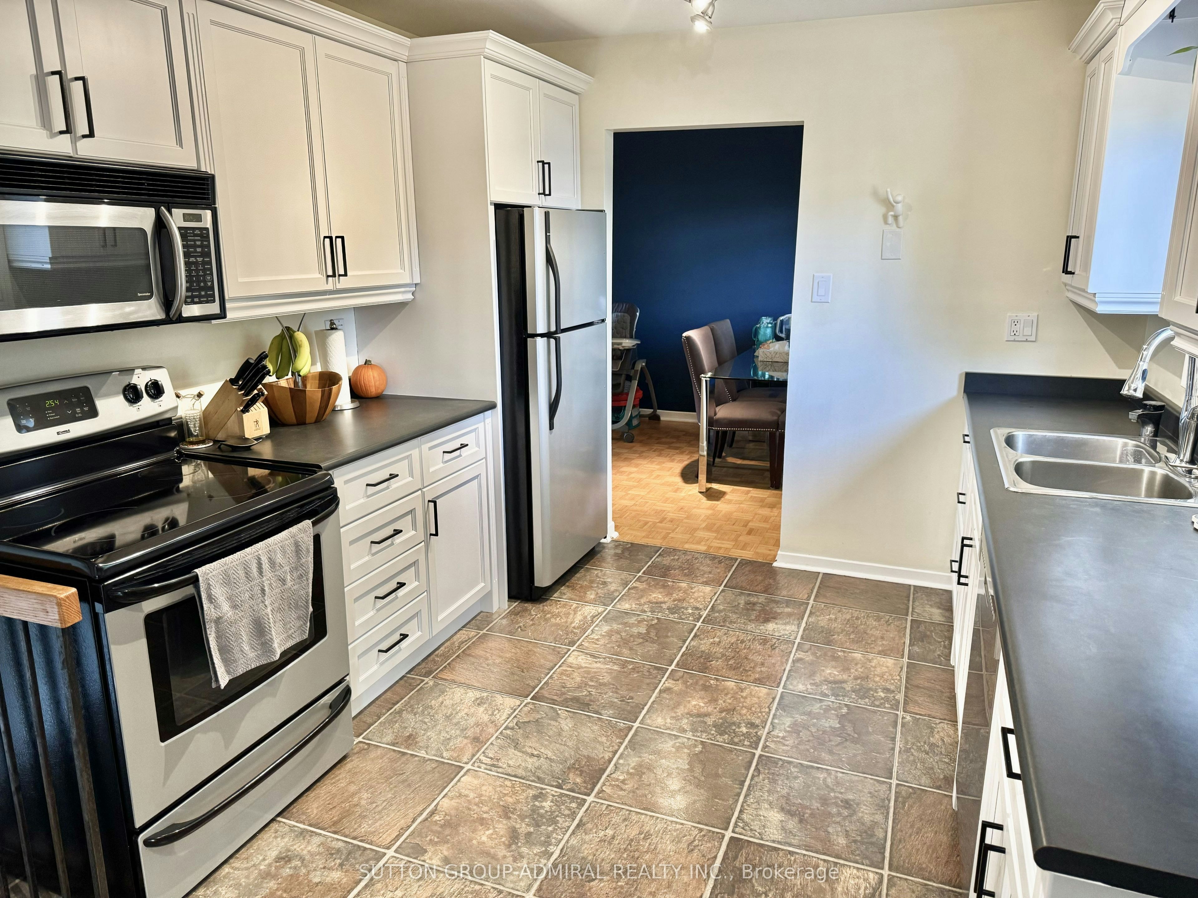 20 Sanderson Crescent, Richmond Hill, ON, L4C 5L4 - 10