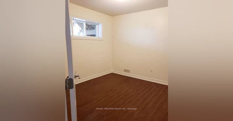 50 Earl Stewart Drive, Aurora, ON, L4G 7P4 - 5