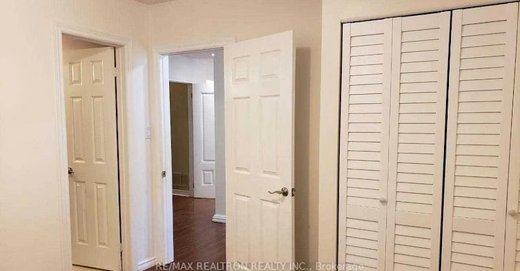 50 Earl Stewart Drive, Aurora, ON, L4G 7P4 - 4