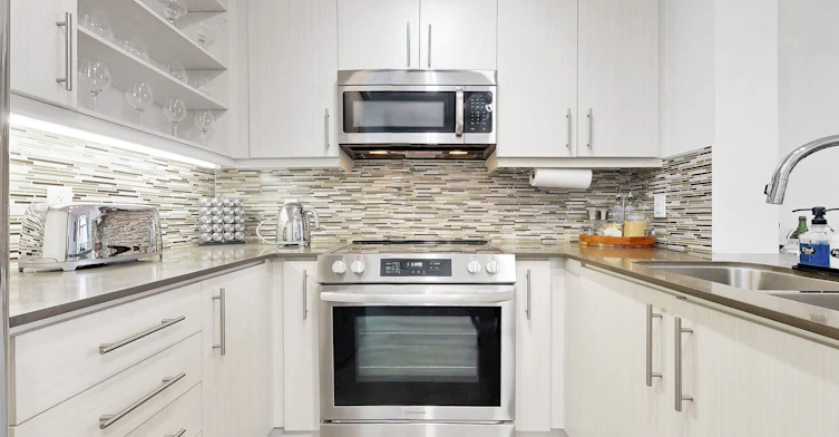PH 10-55 Oneida Crescent, Richmond Hill, ON, L4B 0E8 - 4