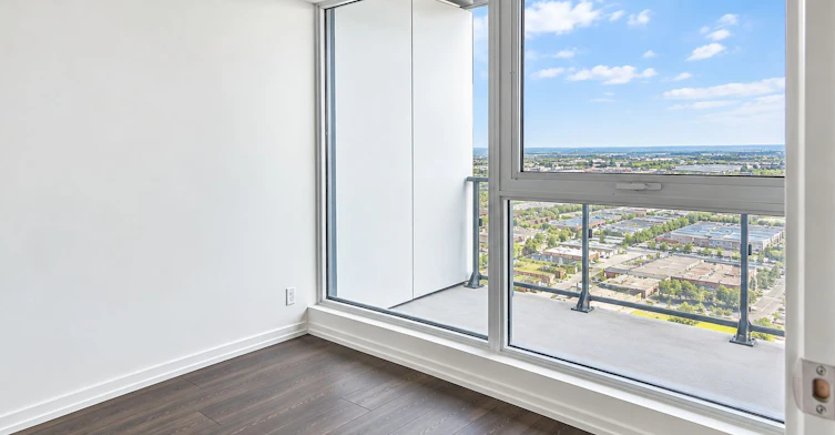 3915-1000 Portage Parkway, Vaughan, ON, L4K 0L1 - 5