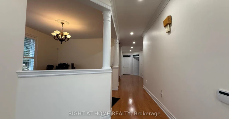 96 Bradgate Drive, Markham, ON, L3T 7M3 - 2