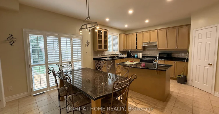 96 Bradgate Drive, Markham, ON, L3T 7M3 - 6