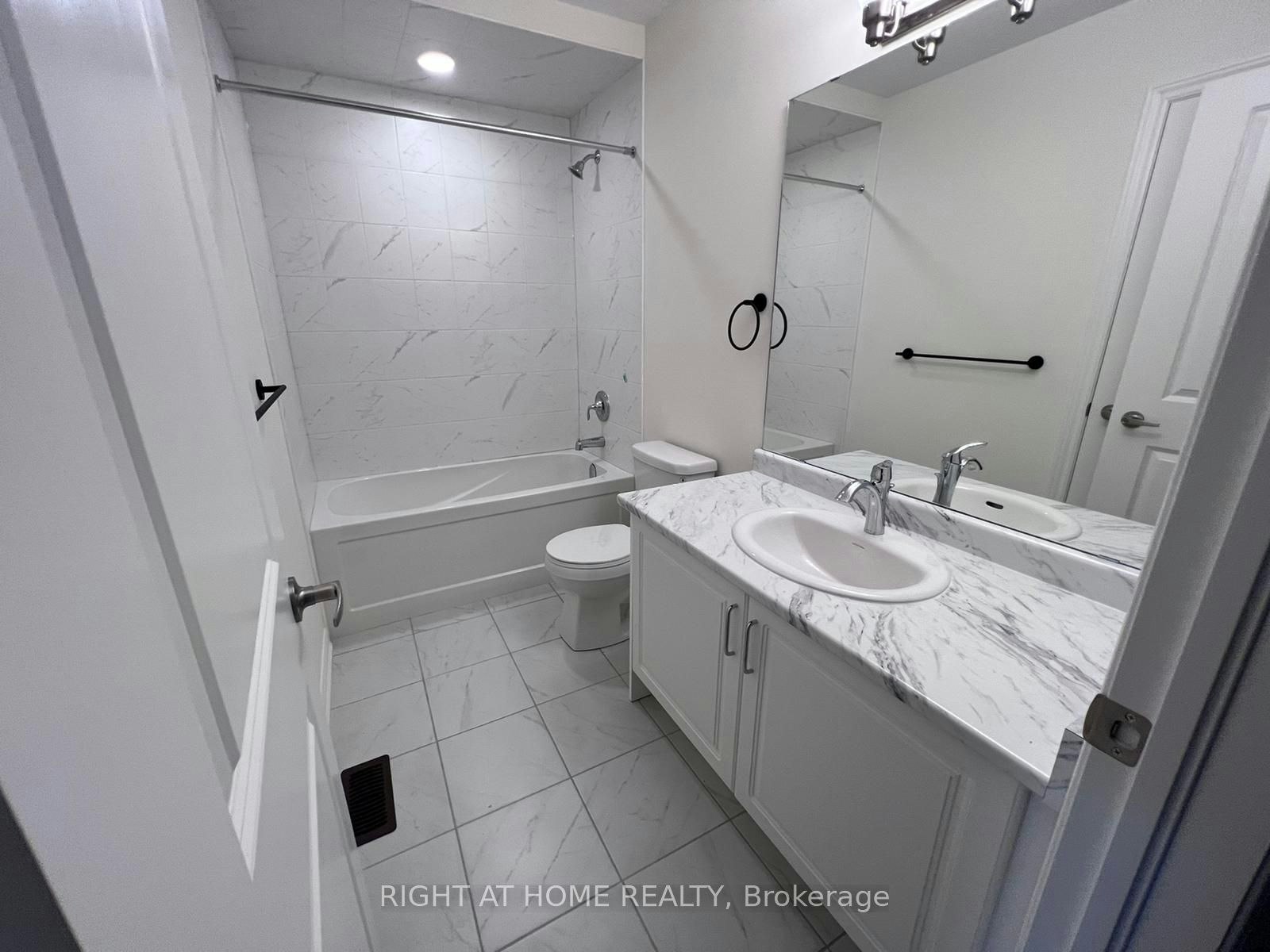 2250 Grainger Loop N/A, Innisfil, ON, L9S 0N1 - 10