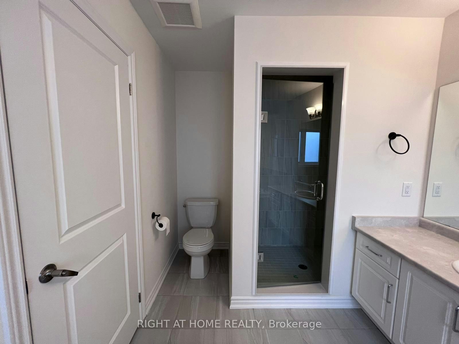 2250 Grainger Loop N/A, Innisfil, ON, L9S 0N1 - 9