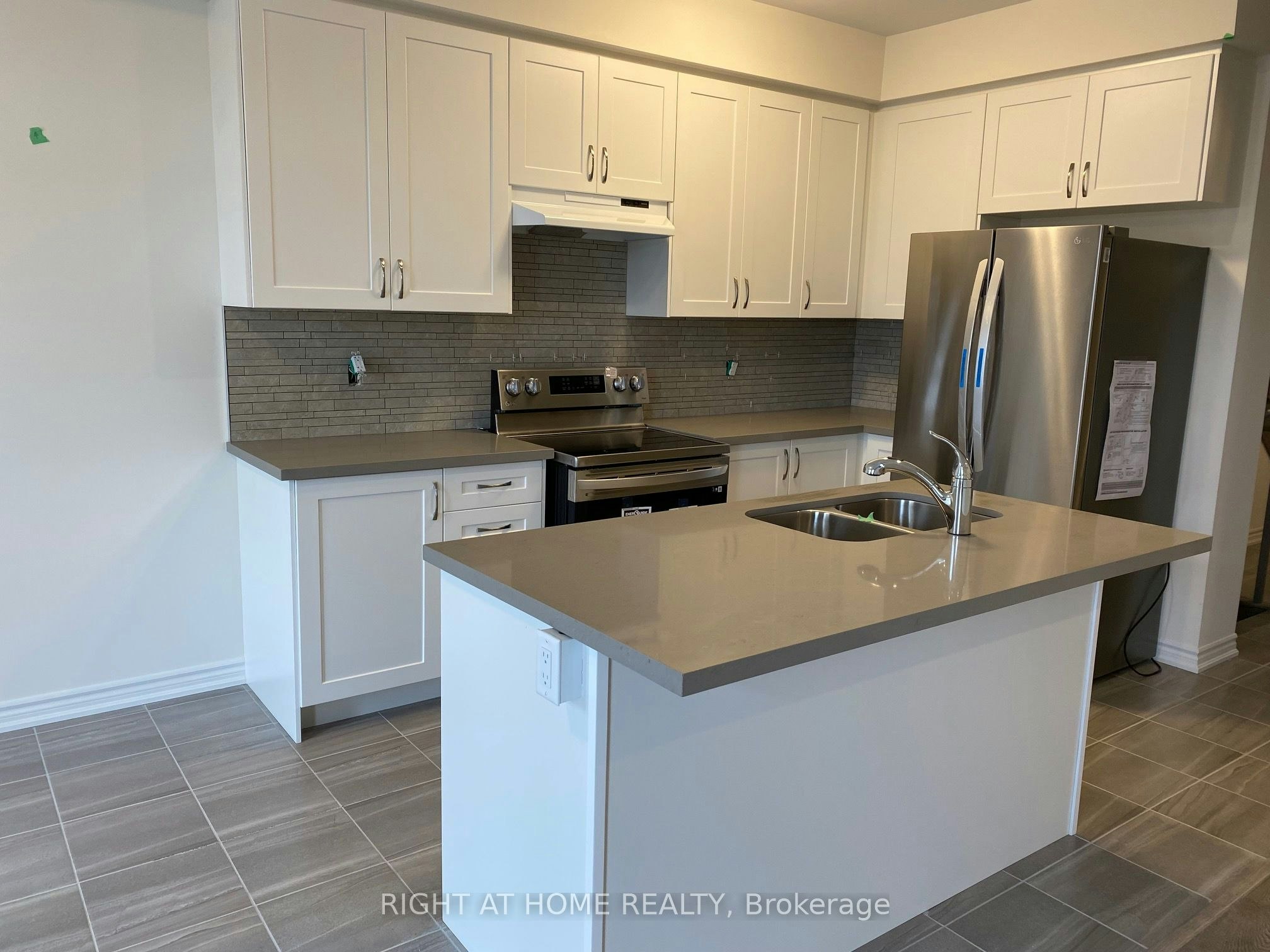 2250 Grainger Loop N/A, Innisfil, ON, L9S 0N1 - 2