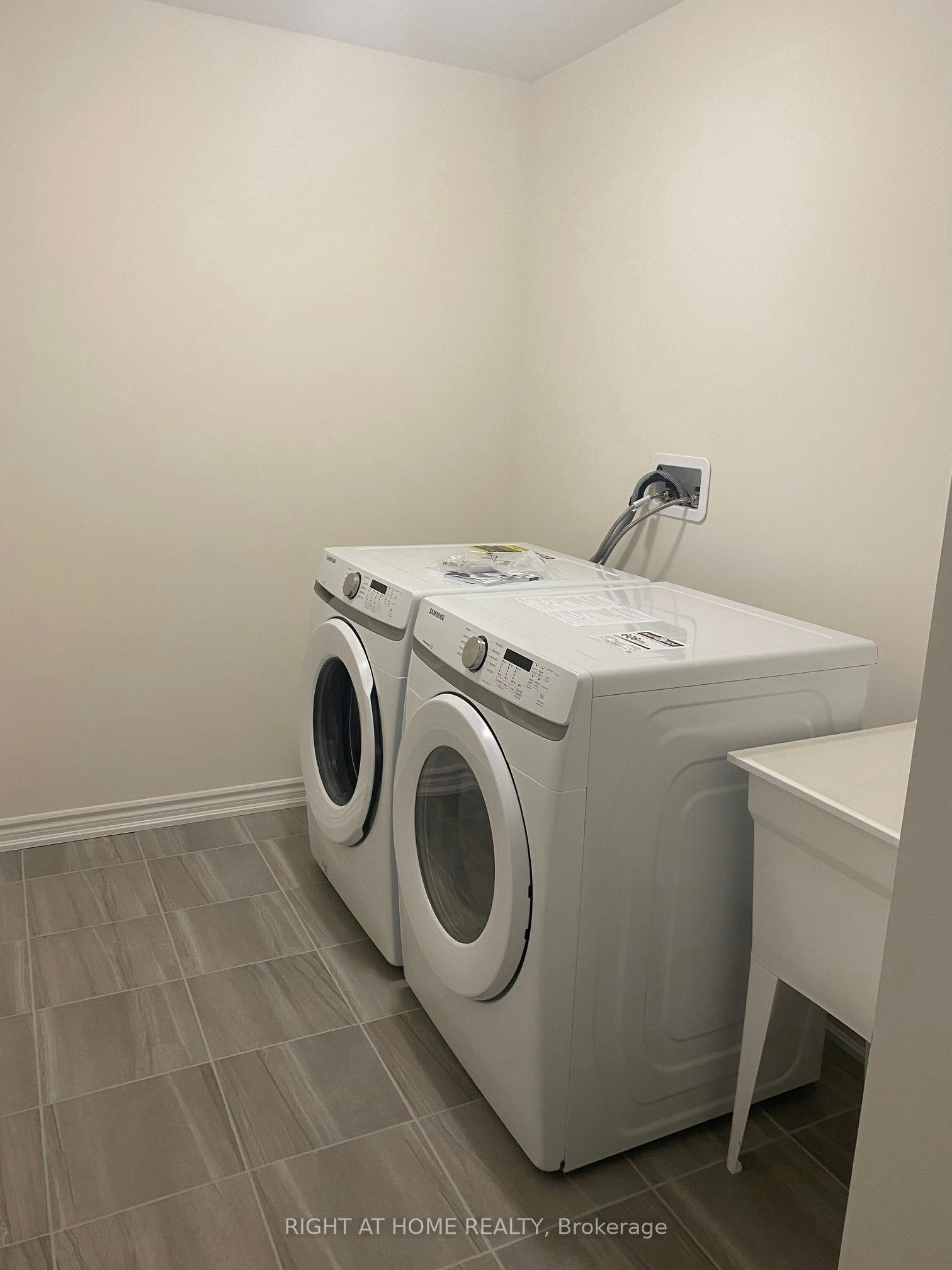 2250 Grainger Loop N/A, Innisfil, ON, L9S 0N1 - 15