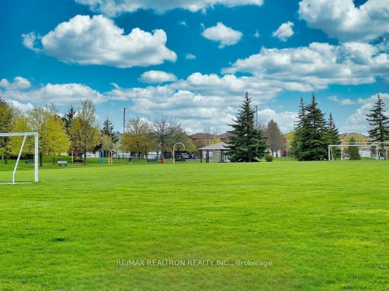 9 Checker Court, Vaughan, ON, L4J 5X4 - 29