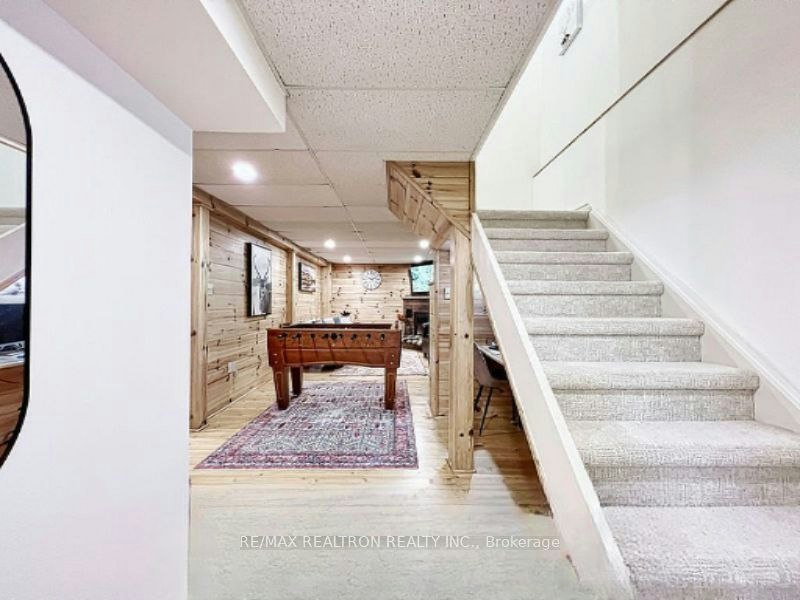 9 Checker Court, Vaughan, ON, L4J 5X4 - 18