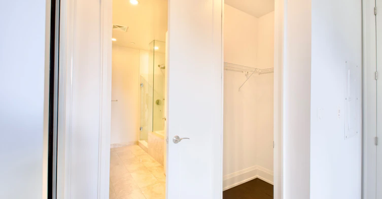 232-20 Fred Varley Drive, Markham, ON, L3R 1S4 - 17