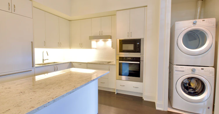 232-20 Fred Varley Drive, Markham, ON, L3R 1S4 - 7