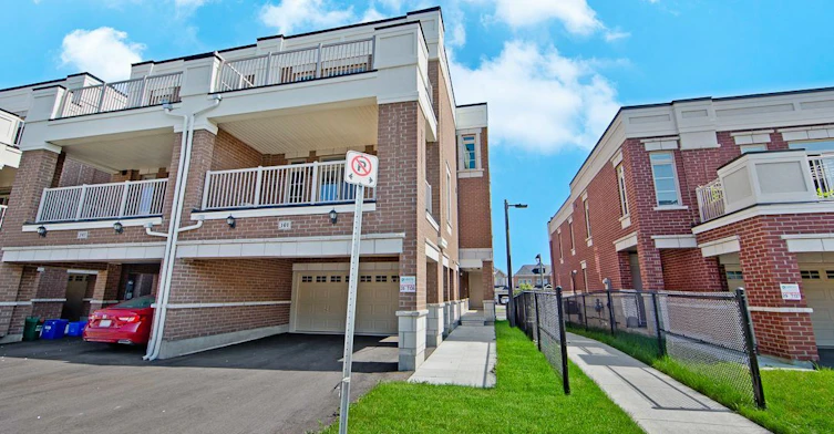B-101 Luzon Avenue, Markham, ON, L6B 1N8 - 2
