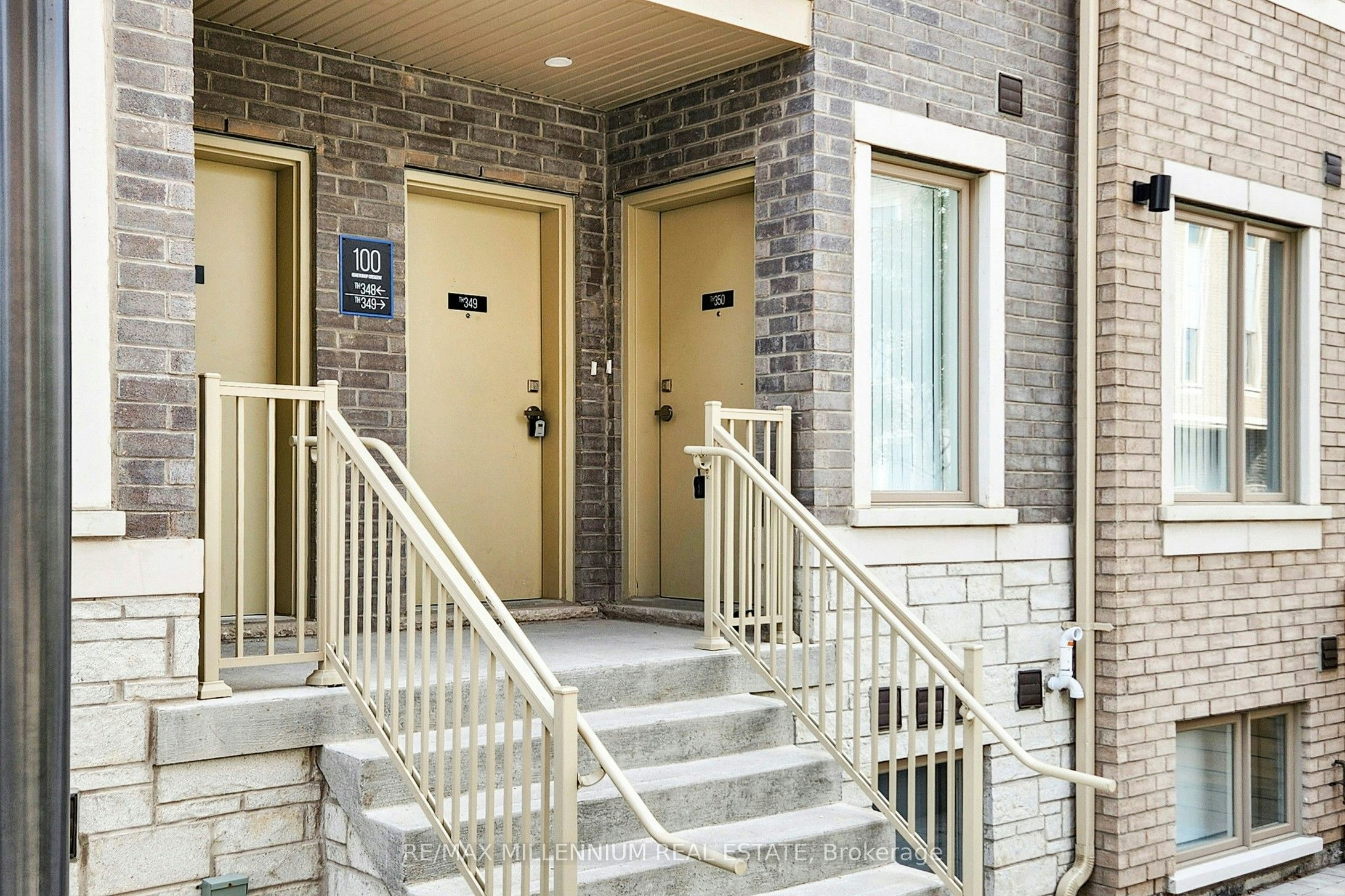 TH 350-100 Honeycrisp Crescent, Vaughan, ON, L4K 0N7 - 5
