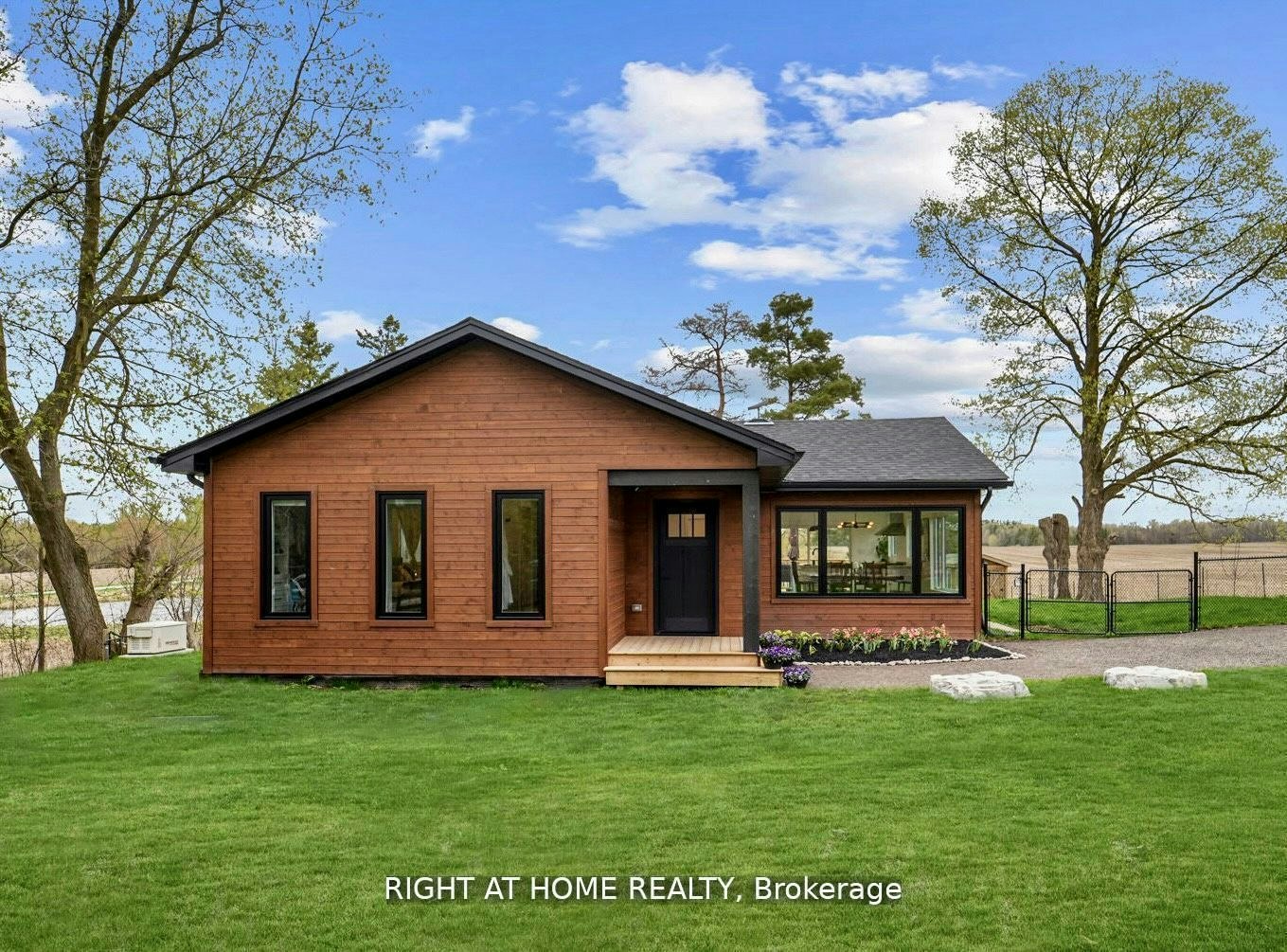 17083 Warden Avenue, Whitchurch-Stouffville, ON, L4A 2W1