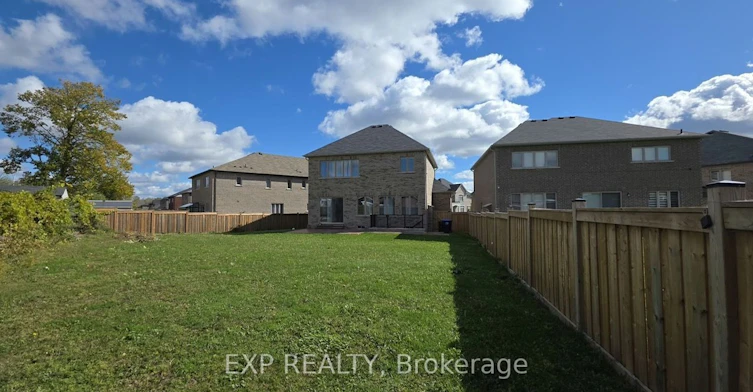 1807 Emberton Way, Innisfil, ON, L9S 0N4 - 15
