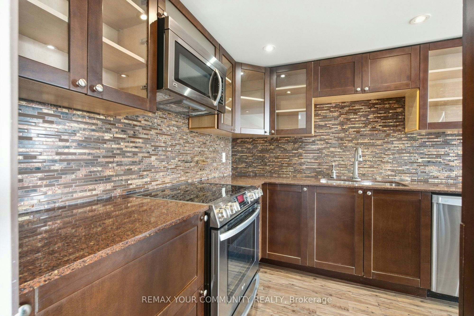402-20 Harding Boulevard, Richmond Hill, ON, L4C 9S4 - 16