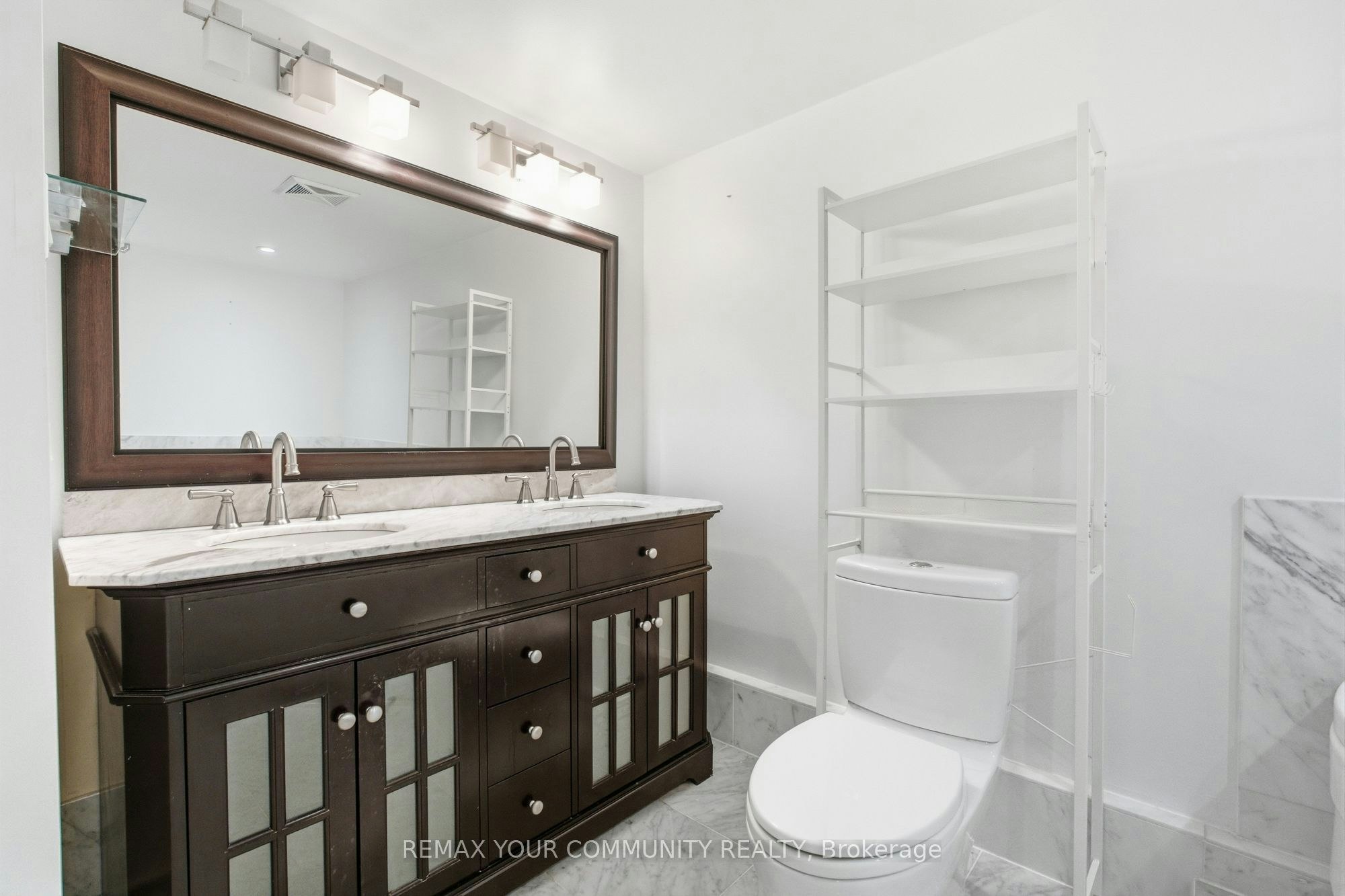 402-20 Harding Boulevard, Richmond Hill, ON, L4C 9S4 - 21