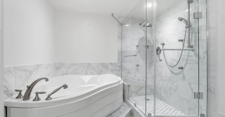 402-20 Harding Boulevard, Richmond Hill, ON, L4C 9S4 - 23