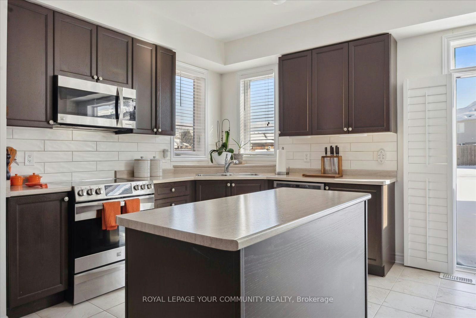 93 Mount Crescent, Essa, ON, L0M 1B5 - 8
