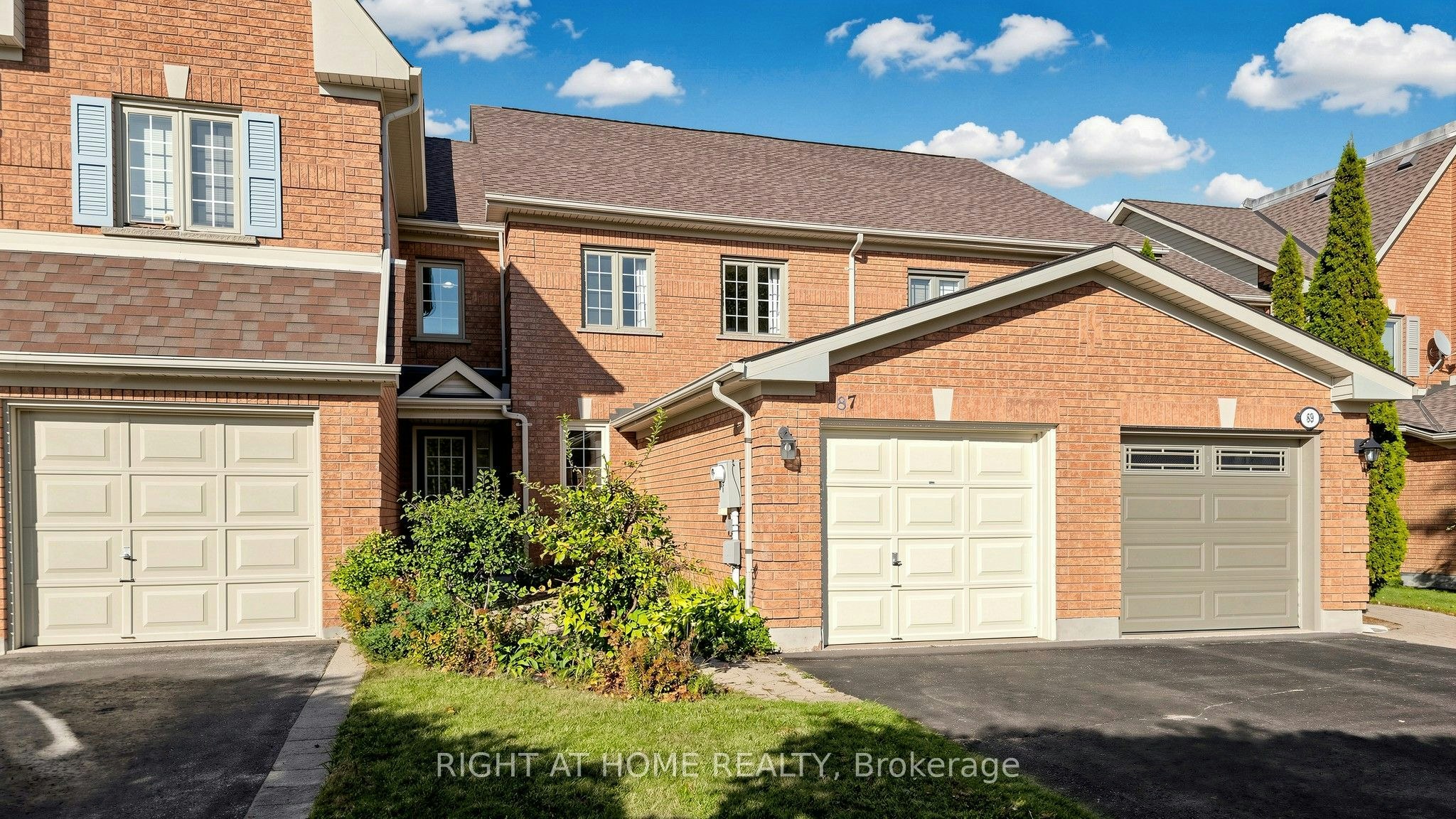87 Primeau Drive, Aurora, ON, L4G 6Z6