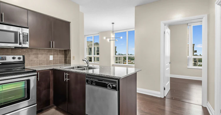 1605-30 North Park Road, Vaughan, ON, L4J 0G6 - 3