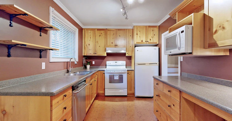 16 Knowles Crescent, Aurora, ON, L4G 1Z7 - 9