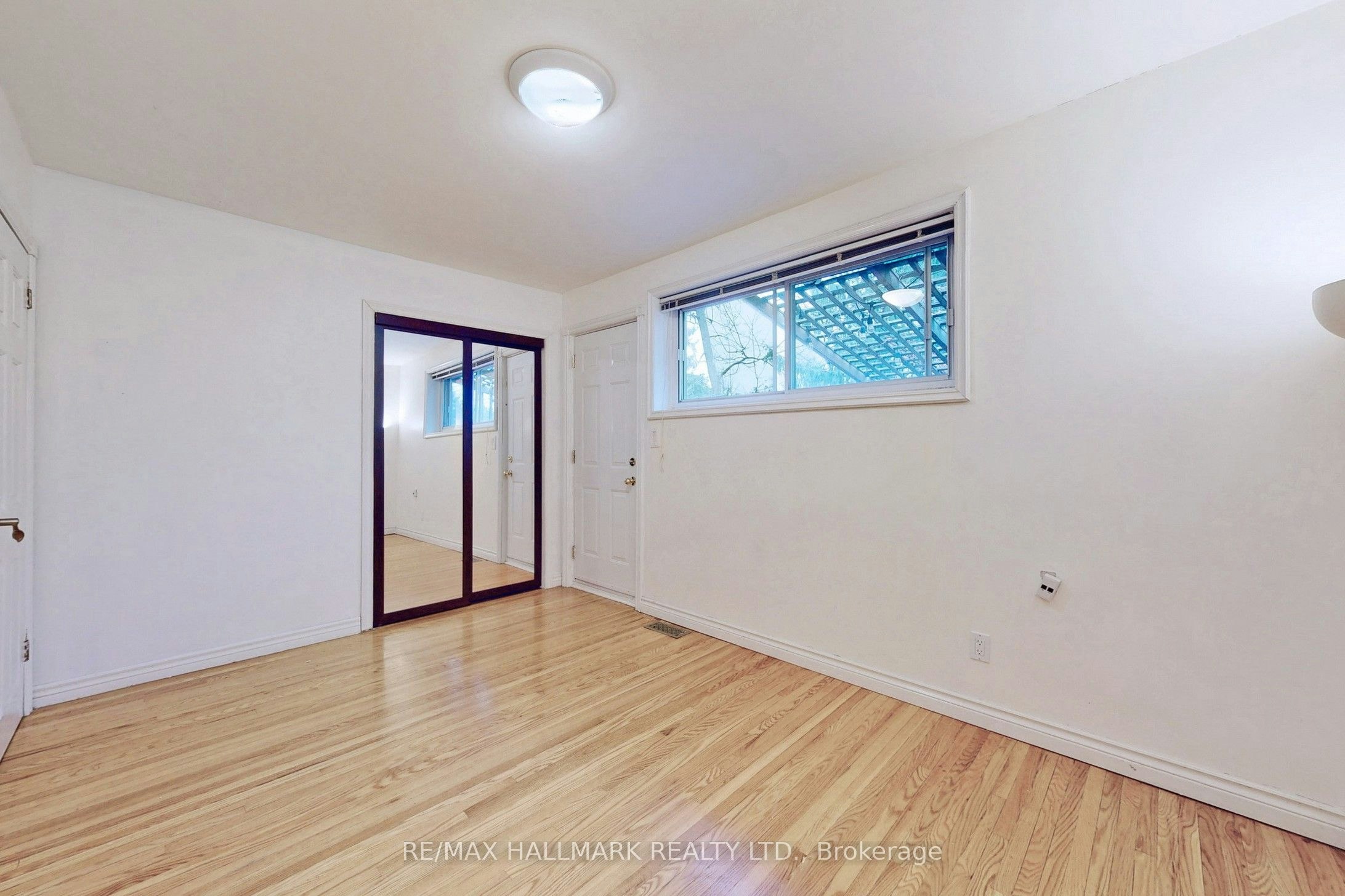 16 Knowles Crescent, Aurora, ON, L4G 1Z7 - 14