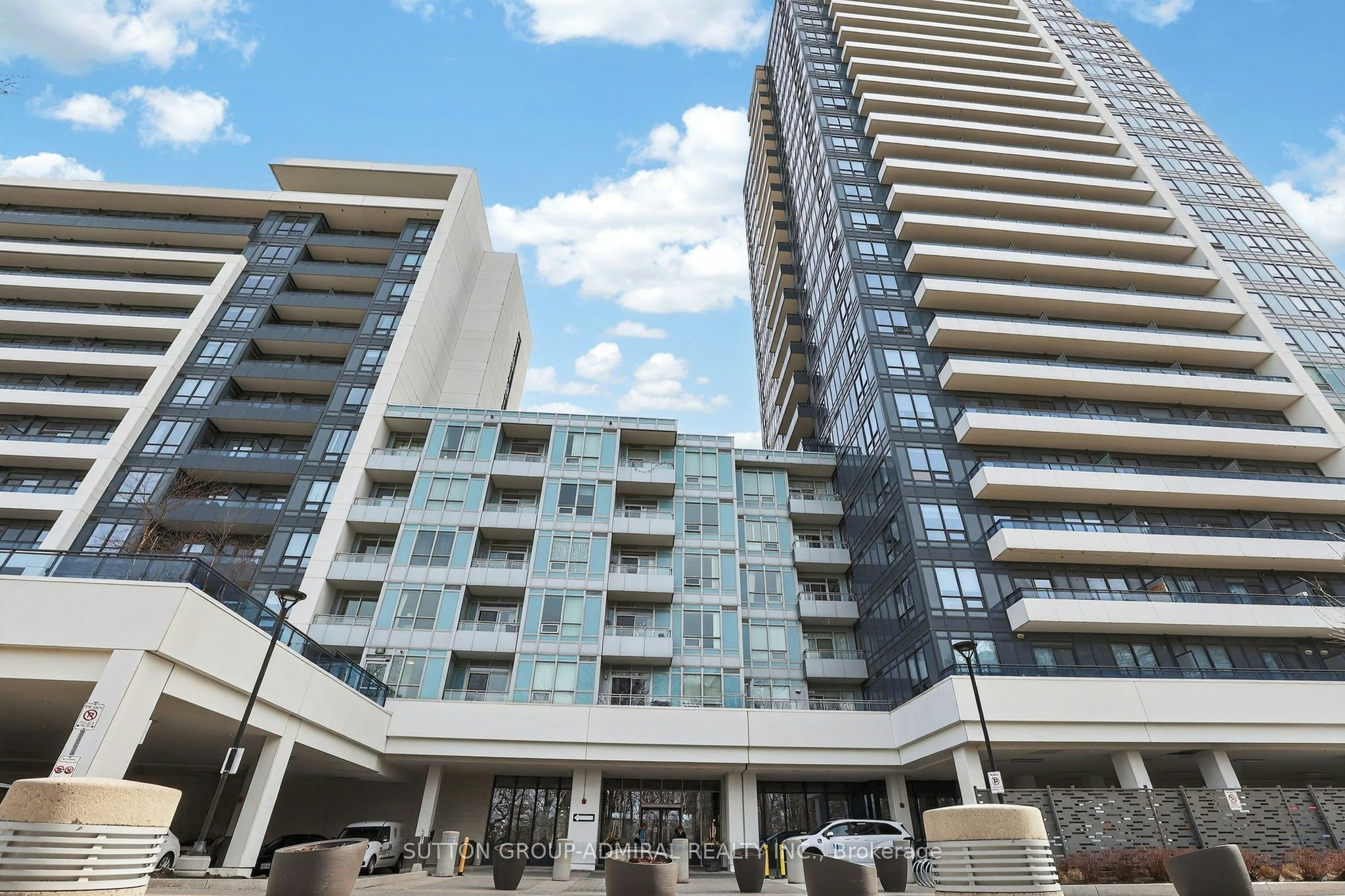 316-7900 Bathurst Street, Vaughan, ON, L4J 0J9