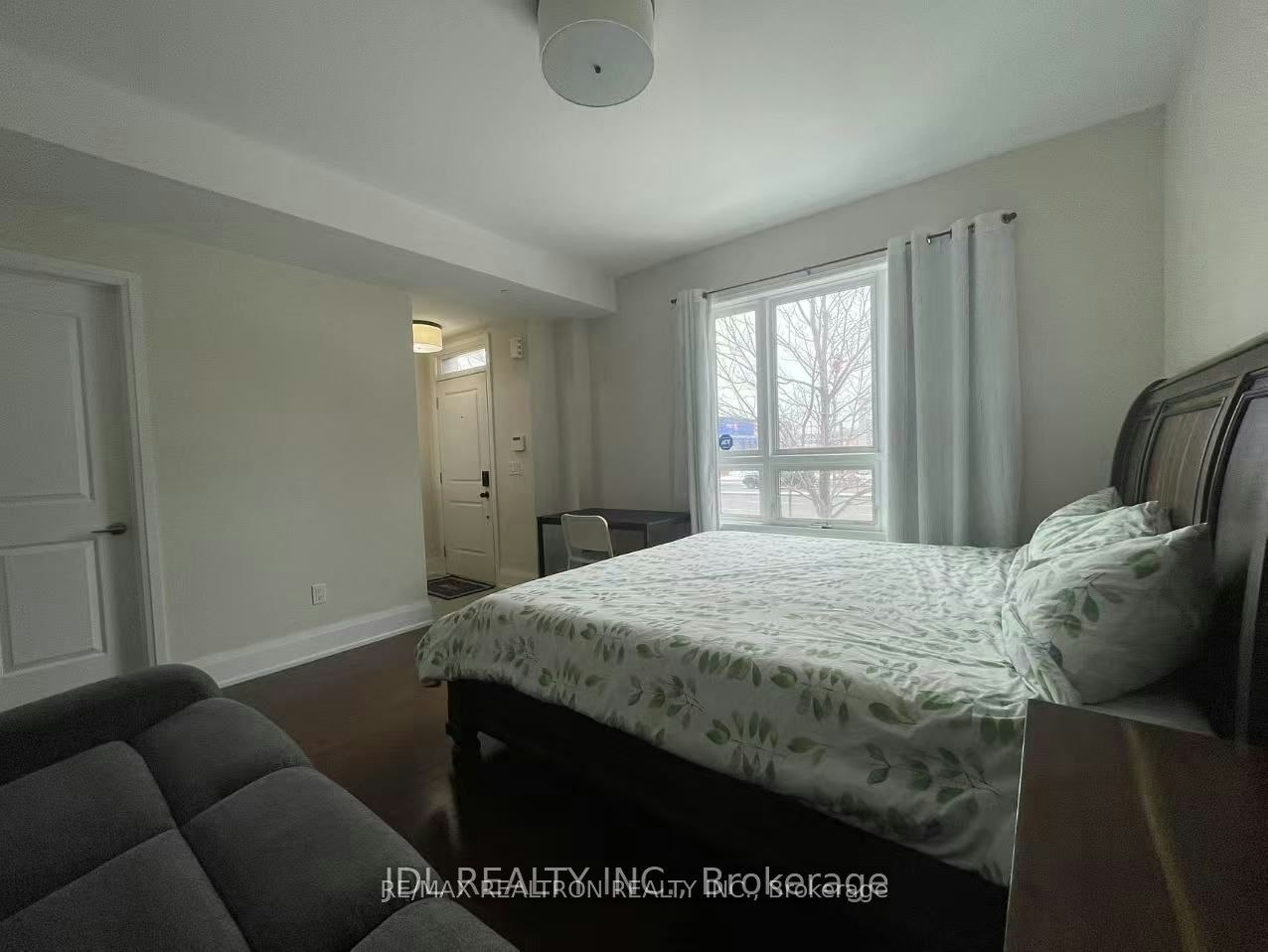 Main-4016 Highway 7 Street E, Markham, ON, L3R 5R8 5