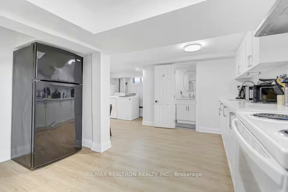 bsmt-377 Taylor Mills Drive N, Richmond Hill, ON, L4C 2V1 - 2