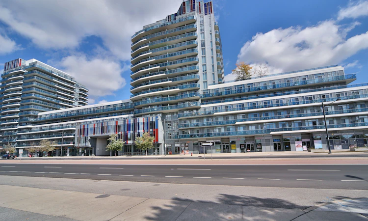 315-9471 Yonge Street