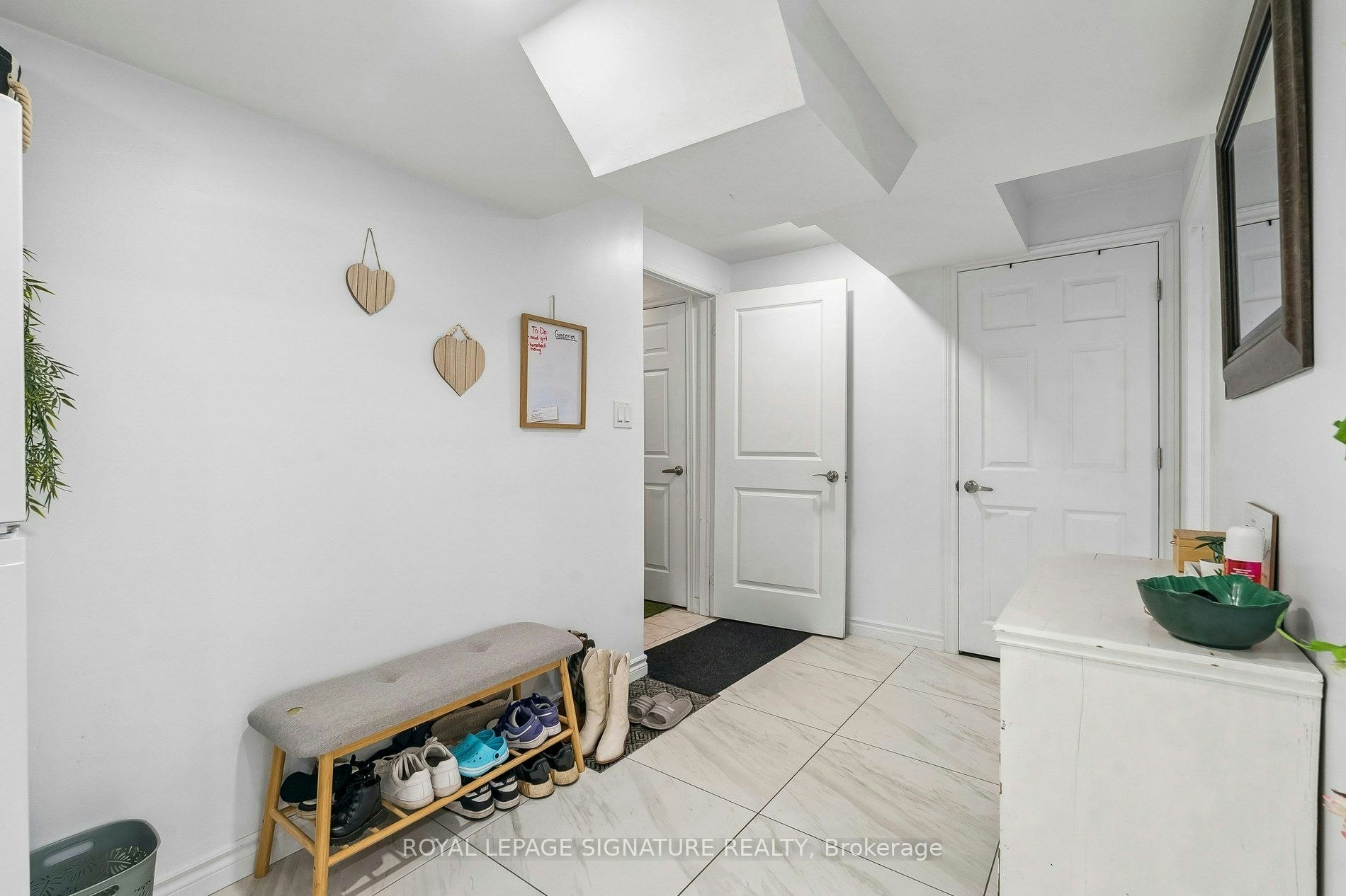 Lower-23 Cyprus Glen N/A, East Gwillimbury, ON, L9N 0S9 - 4