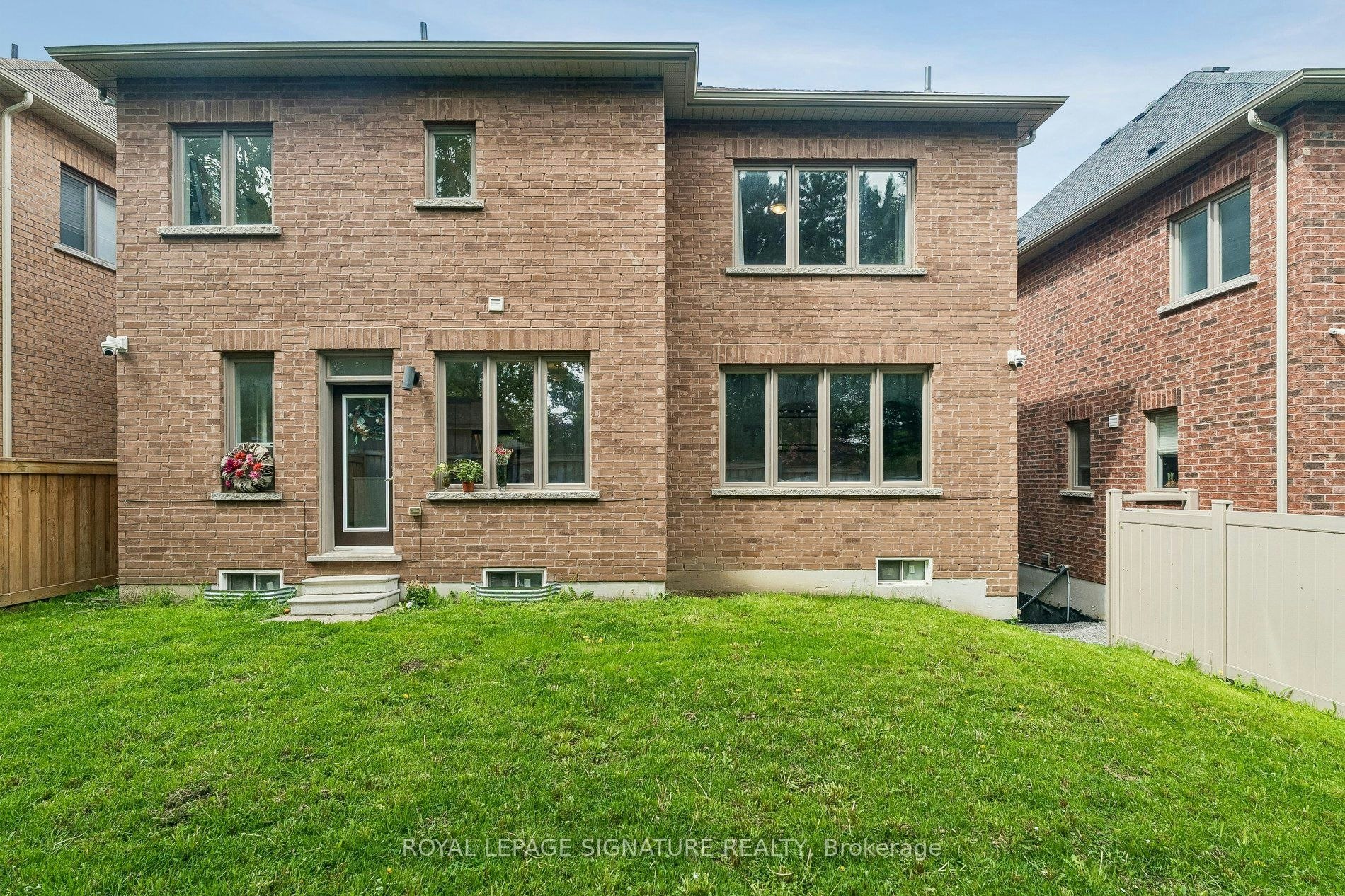 Lower-23 Cyprus Glen N/A, East Gwillimbury, ON, L9N 0S9 - 11